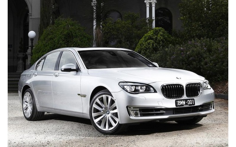 BMW750 BMW750